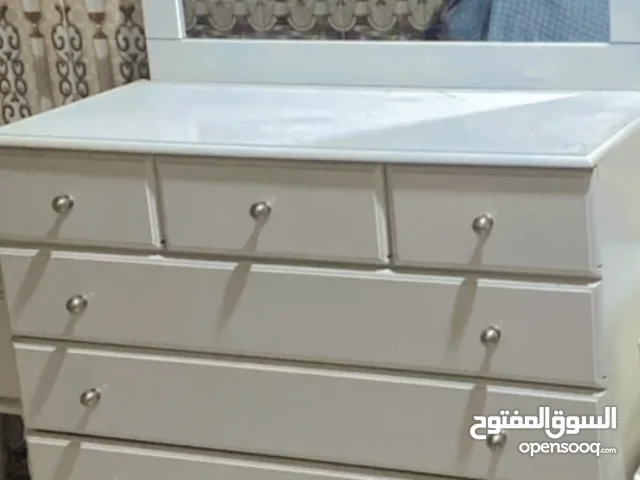 ميز تواليت كويتي