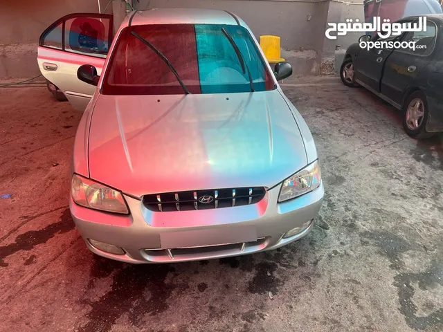 هيونداي فيرنا 2002 بسعر حرق 3800 قابل للتفاوض