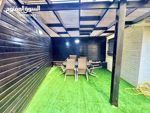 شقة للإيجار مع حديقة ومدخل خاص