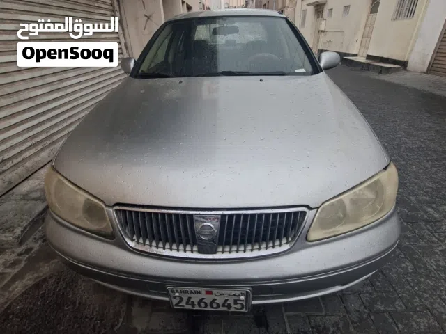2005 نيسان صني Standard