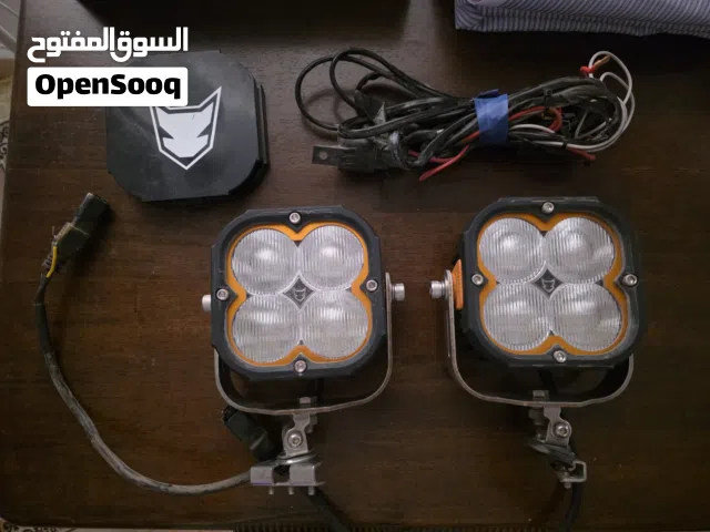 كشافات فوكس