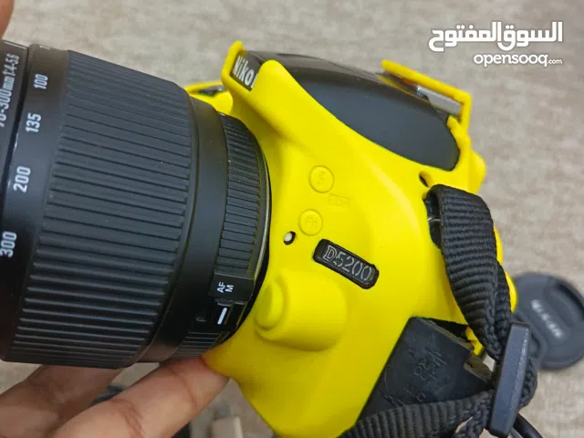 كاميرا D5200 مستعمل قليل جداً
