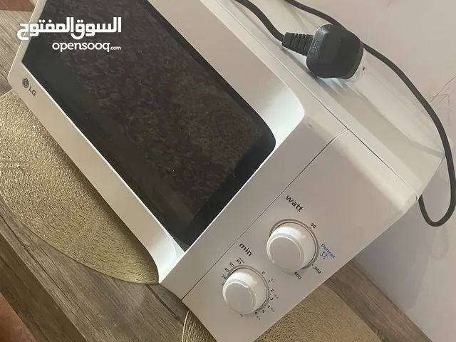 LG 20 - 24 Liters Microwave in Tripoli