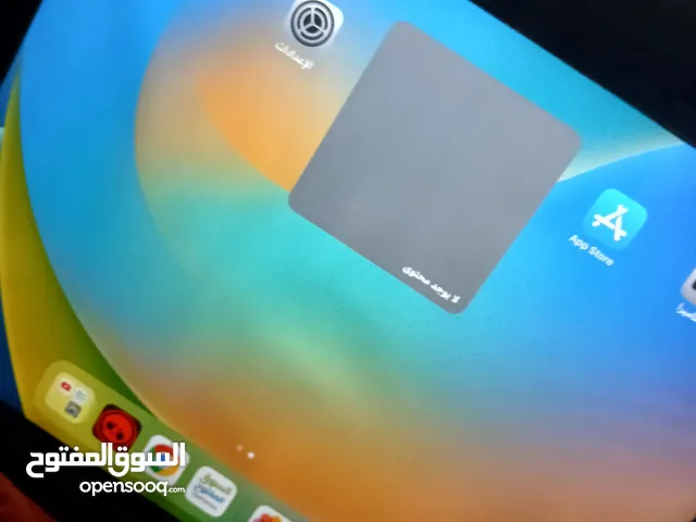 Apple iPad 5 32 GB in Abu Dhabi