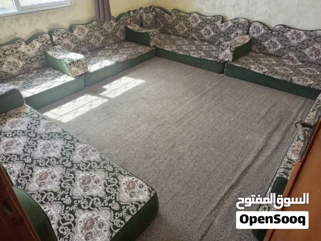 مجلس عربي للبيع