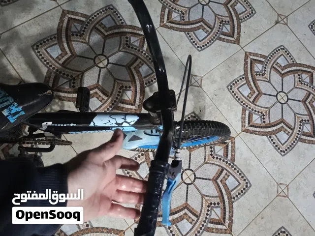 دراجة هوائية (بسكليت)