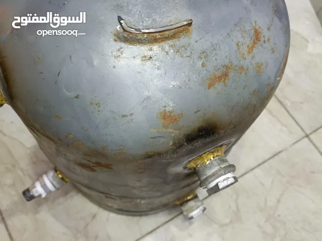خزان نورفا مخروطه بلمخرطه وراكب عليها مفف وجاهزة للتركيب بحاله ممتازه جديده غير مستعمله الله يبارك ل