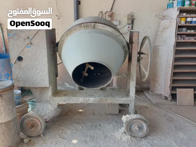 للبيع خلاطة مع محرك 5 أحصنة