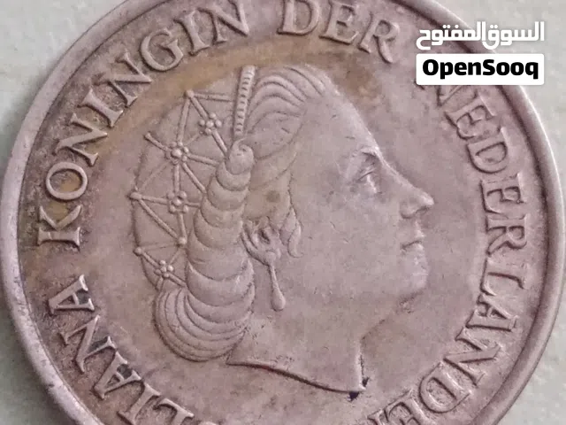 عملات معدنية شحيحه ملغيه من تداول فيهم وتذكاريات للبيع في اربد