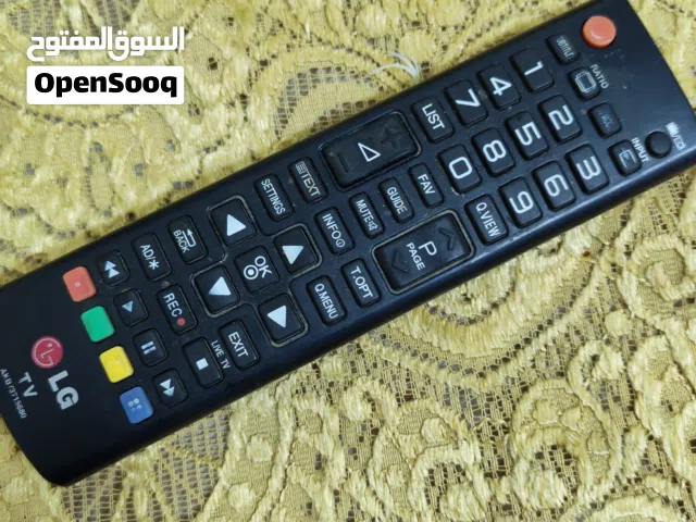 شاشة نوعها LG  شغاله 100٪ معها ريموت اصلي بحاله جيده جدا فيها 3 حبات ضو بالشاشه سهل تصليحهم وشغاله