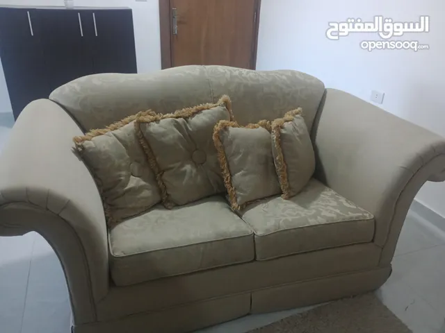 طقم كنب لون بيج