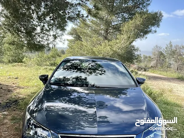 Seat Leon Fr ترخيص 2020