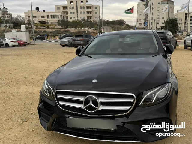 مرسيدس E200