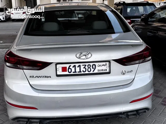 هونداي النترا  2018 نضيفه ما يبي لها شي فل اوبشن