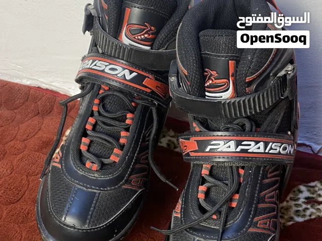 حذاء تزلج سكيت واطار ألمنيوم وقياس جوكر