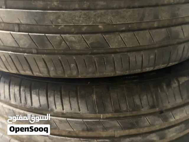 للبيع اربع اطارات مستعمله