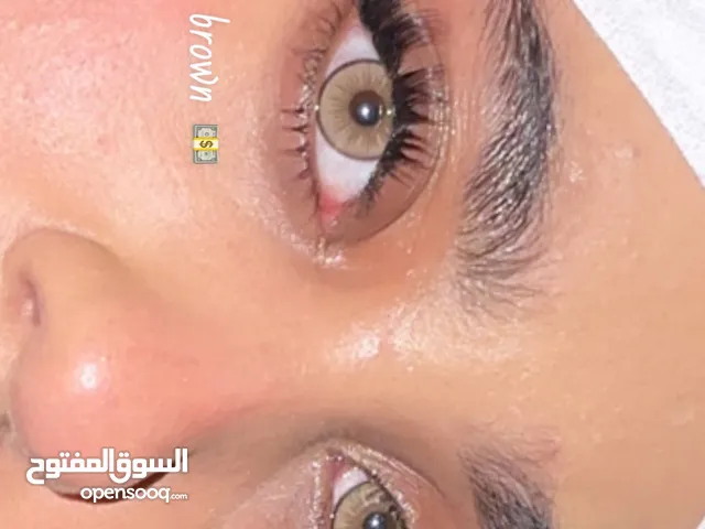 عدسات لاصقه