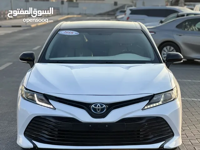 كامري خليجي موديل 2018 نص فل رقم تنين لون ابيض اسود داخل بيج شاشي كامرا مثبت تحكم بصمه كرومات