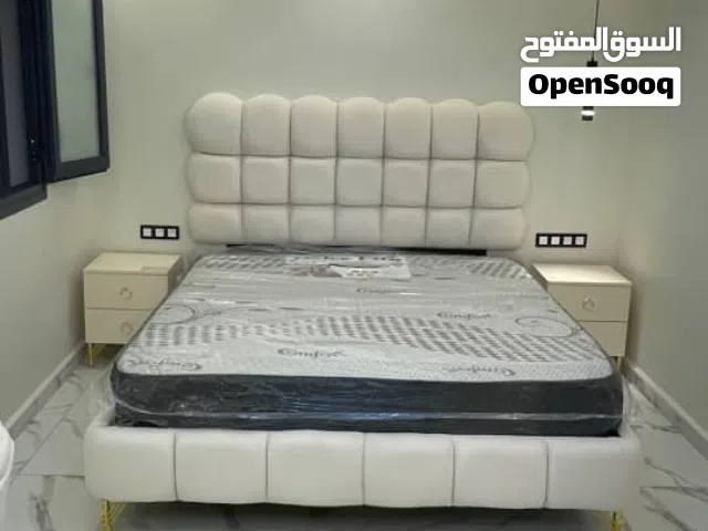 عرض الغرفه الكلاسكيه دولاب سته ظلف اتنين كمدينا مع تسريحه مع سرير كبير  عرض محدود 3,750