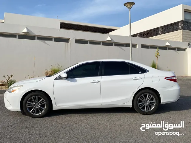 TOYOTA CAMRY SE 2015