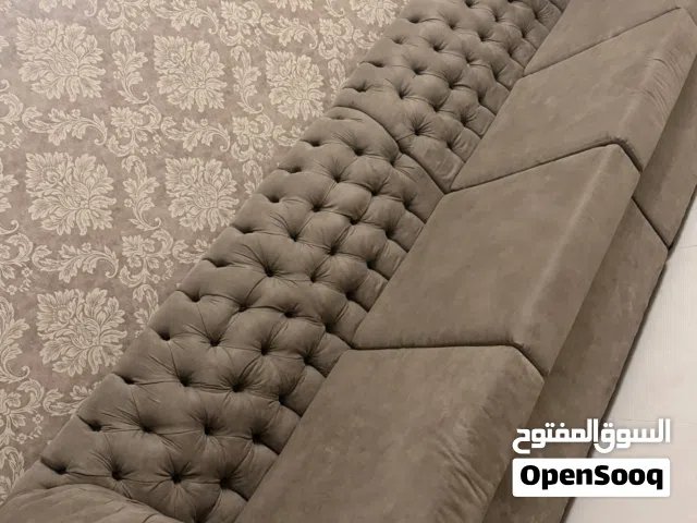 للبيع كراسي صوفا فاخرة بحالة ممتازة جداً