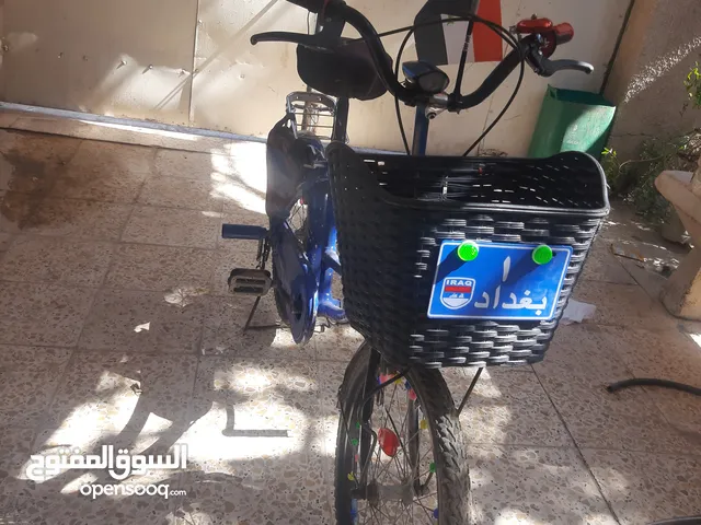 بايسكل للبيع مستعمل ونظيف جدا وخفيف وسريع جدا مع جنطة ورقم