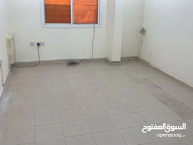 80 m2 2 Bedrooms Apartments for Rent in Doha Madinat Khalifa