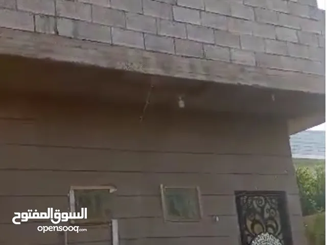 مزل دورين دور جاهز ودور إلى السقف في بيرناصر على شارعين داخلي بلقرب من الشارع الرايسي