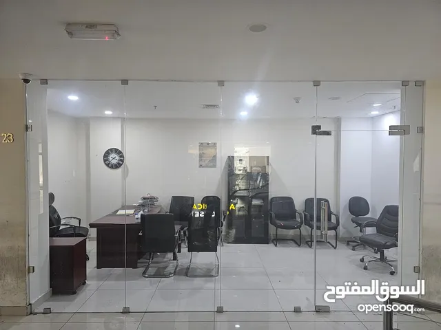 زجاج سيكوريت و مرايات و واجهات شوربكس و بلكونات و مرايات مضيئة في جميع مناطق الكويت