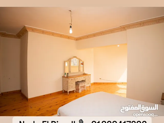 250 ft 3 Bedrooms Apartments for Sale in Alexandria Montazah