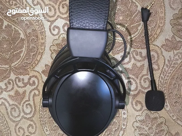 سماعه هايبر اكس الفا اس شبه جديده نضيفه جدا ومريحه للاستخدام الطويل
