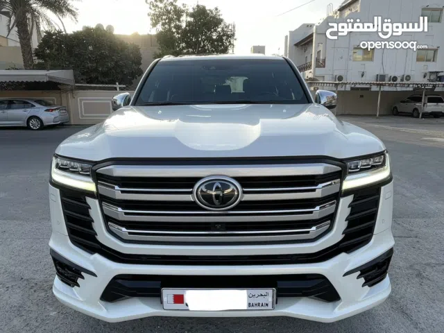 Toyota Land Cruiser VXR 2022 (Twin Turbo)