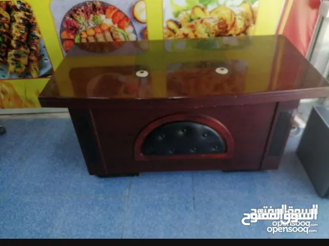مكتب بحاله ممتازه جدا للبيع