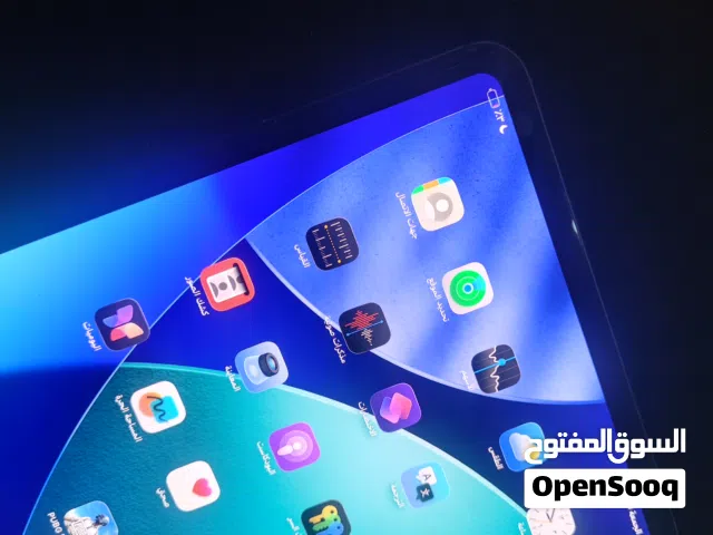 ايباد برو 2024 m4  11 انش جهاز نظيف استعمال بسيط ببجي فقط حتا دوراة شحن مش واجد