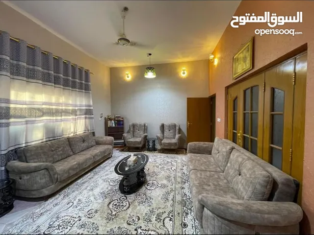 360 m2 More than 6 bedrooms Villa for Sale in Basra Tannumah