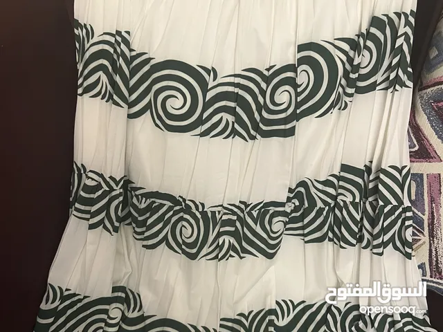 طقم جديد مرتب من vikik ملبوس مره وحده سعره 35 بدي ابيعه 18