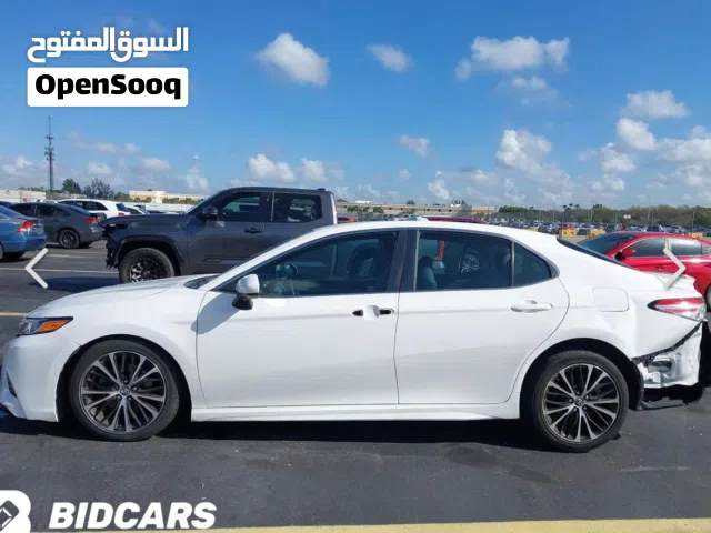 للبيع سيارة تويوتا من نوع كامري  2018  وارد أمريكي هي نفس ما تشوفوا بدون تصليح