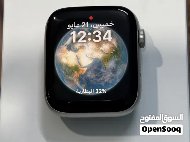 ساعة ابل الاصدار 4  قياس 44MM بحالة الوكالة