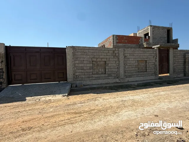 174 m2 3 Bedrooms Villa for Sale in Tripoli Tajura