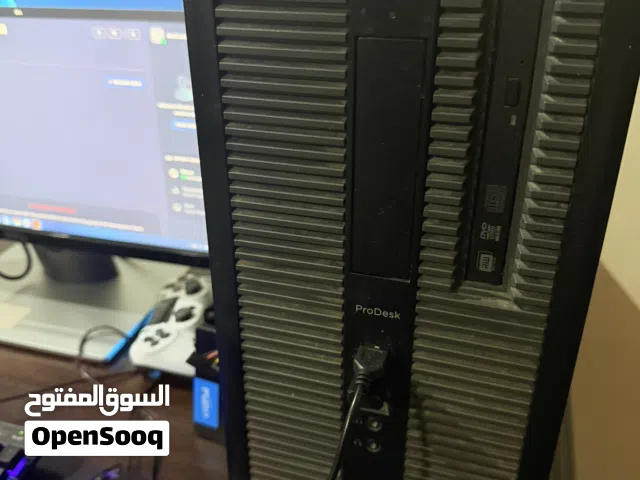 Used Pc with keyboard and mouse and display and has fc 26 account