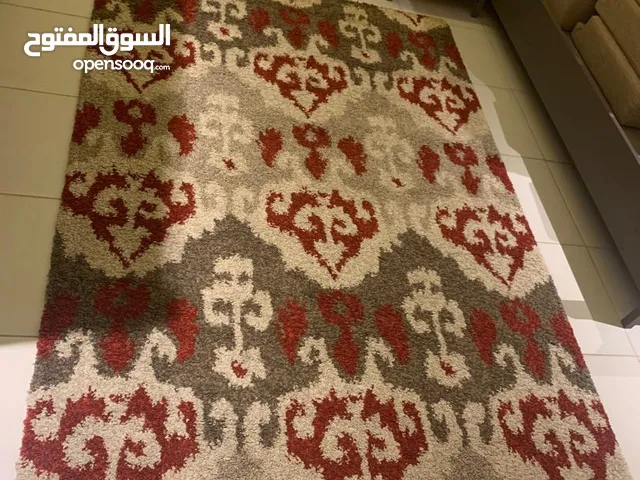 اربع قطع بساطات من اللموشي استعمال بسيط قاعدات جدد السعر لي اربع قطع