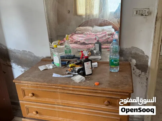 غرفة نوم مستعمله