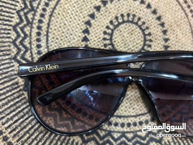 نظارات شمسية اصليه من أمريكيا   CalVin Klein