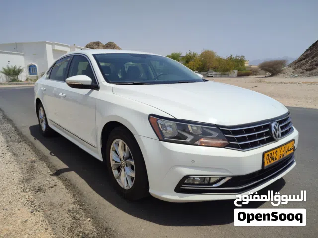 2018 Volkswagen Passat Standard