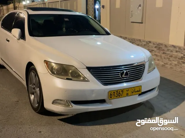 Used Lexus LS in Al Batinah