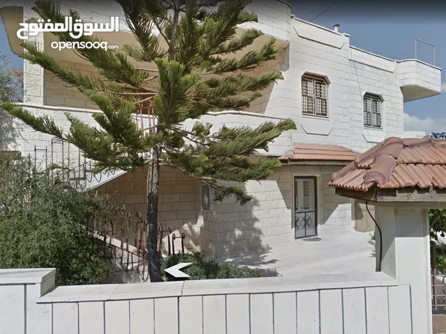 250m2 More than 6 bedrooms Villa for Sale in Bethlehem Beit Jala
