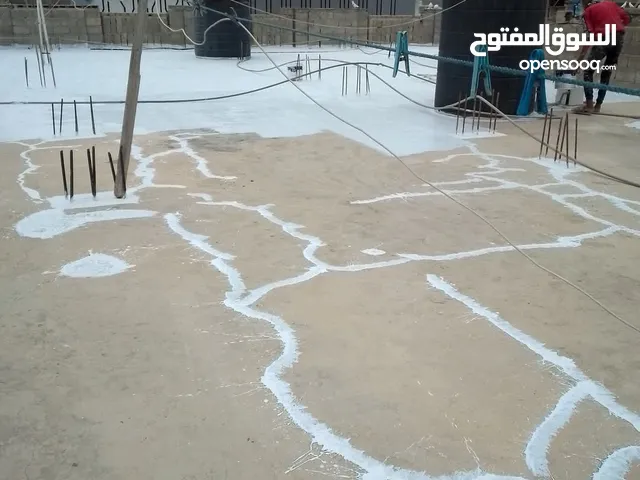 عازل اسطح مائي و حراري