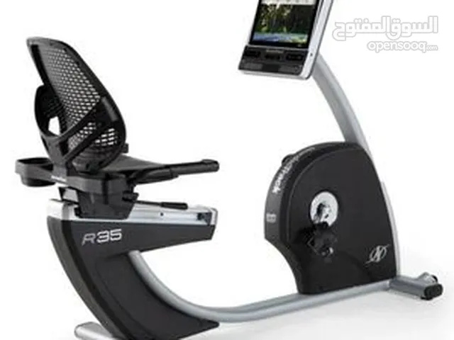 بايك أمريكي بشاشة سمارت متطورة – يتحمل 200 كغم ويوفر تجربة تمرين فاخرة ومريحة لتمرين أفضل