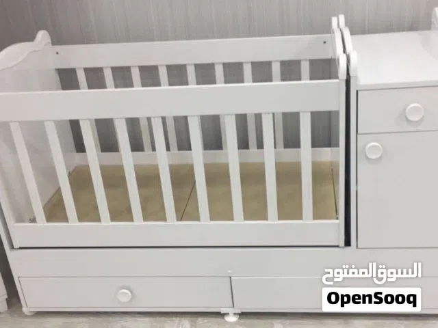 سرير اطفال