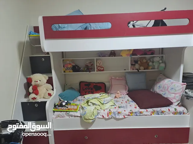 تخت طابقين مع ملحقين وماكنة دولتشي جوست